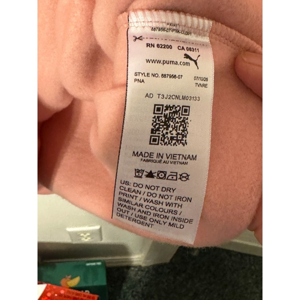 PUMA Essentials Women's Logo Comfy HOODIE Medium. Bridal Rose - Picture 4 of 8